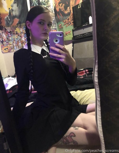 peacheyscreams nude actress img