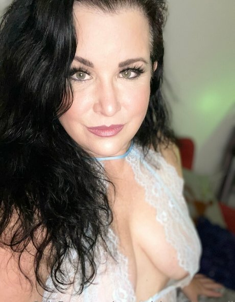 evparrish pornstar adult img