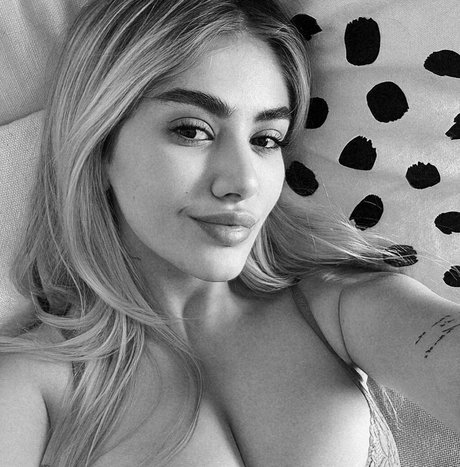 lisa straube nudes model archive