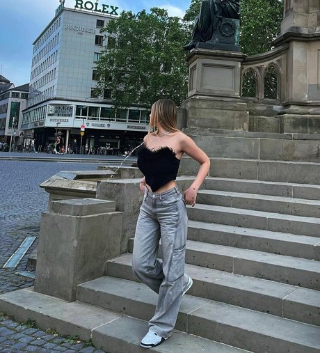 mom anal onlyfans best pics