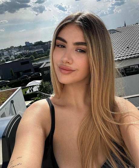 lisa straube model adult gallery