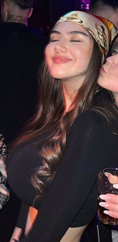 lisa straube erotic pornstar pics