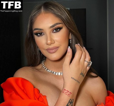 lisa straube pornstar exclusive pictures