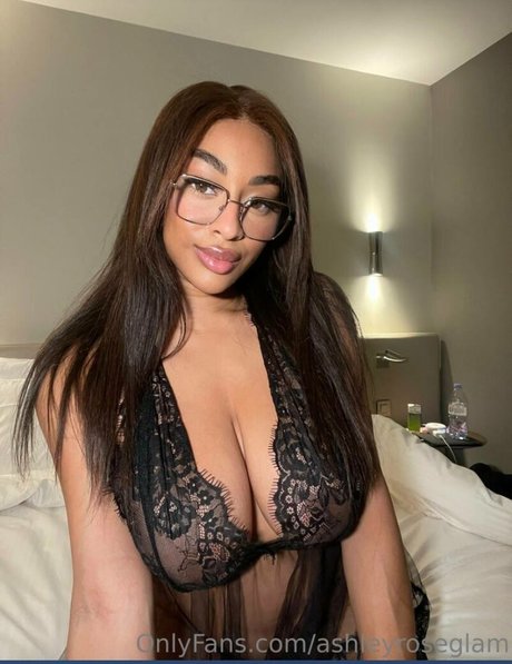 Ashleyroseglam best star photo