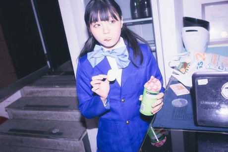 jen2jen2 model perfect image