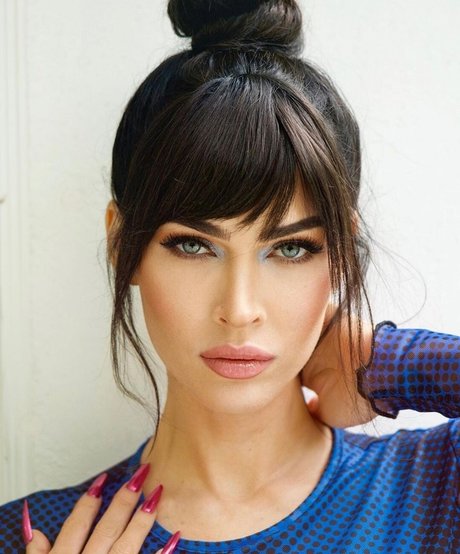 Megan Fox model erotic pic