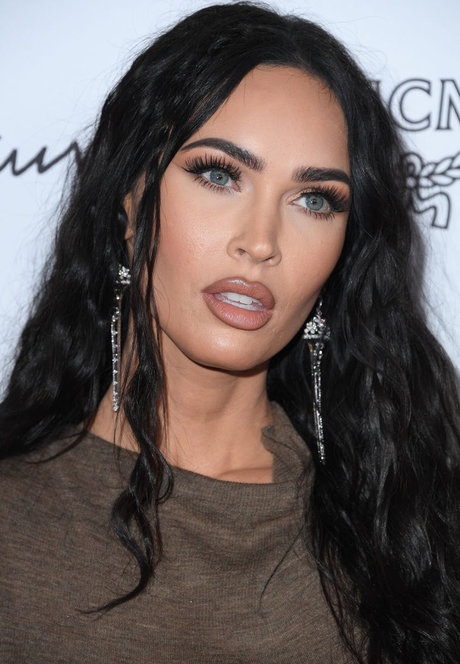 Megan Fox naked model galleries