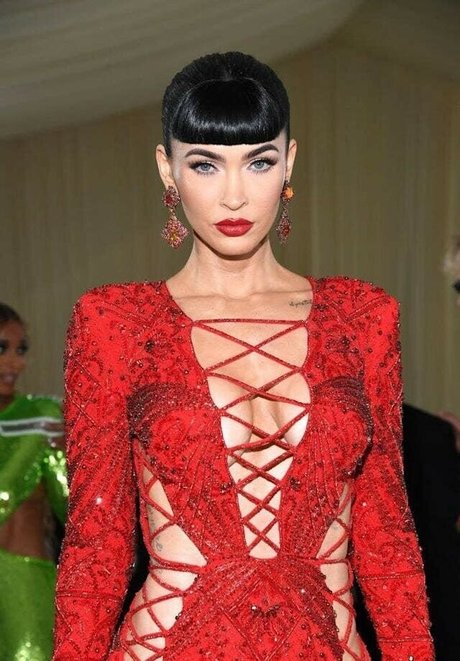 Megan Fox pornstar perfect pictures