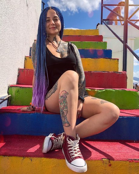 Yagmur Simsek_ pornstar pretty photo