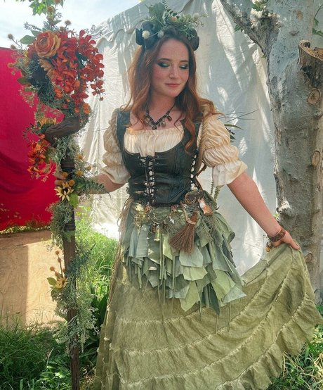 Goodnight Moon porn model archive