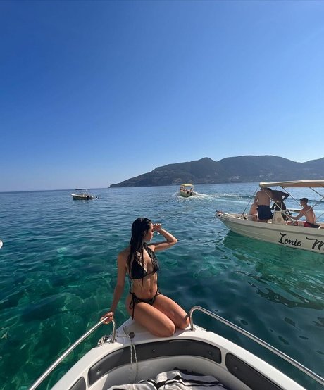 Lily Draycott high quality model pics