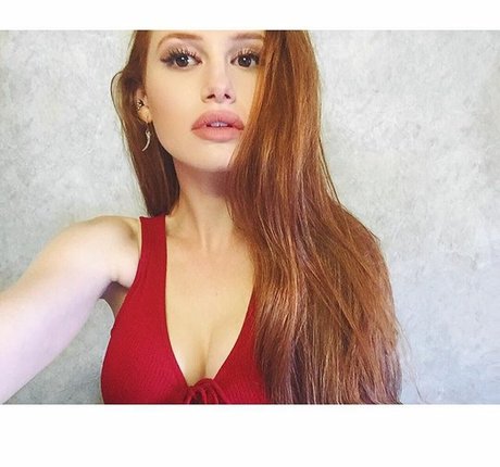 Madelaine Petsch sex model gallery
