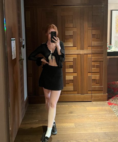 Madelaine Petsch star picture