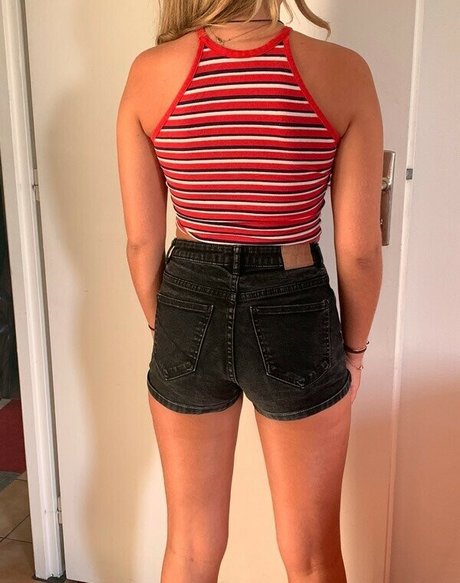 Axelle Maga star nudes gallery