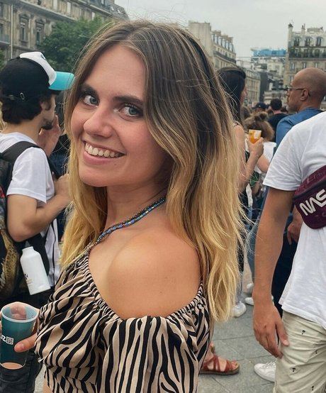 Axelle Maga porn star images