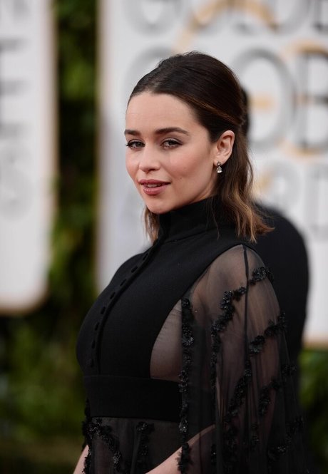 Emilia Clarke pornstar pretty pic