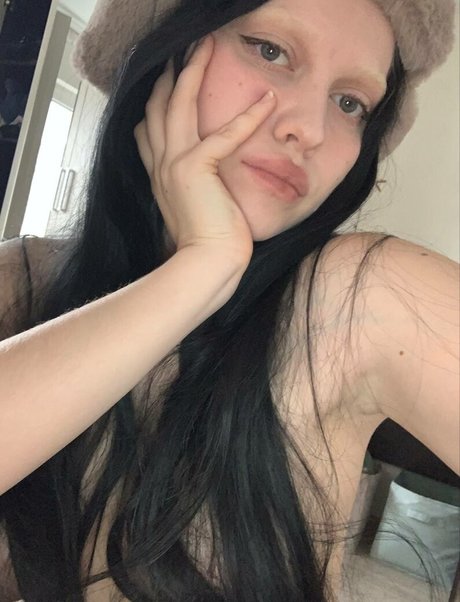 YuStef nude star images