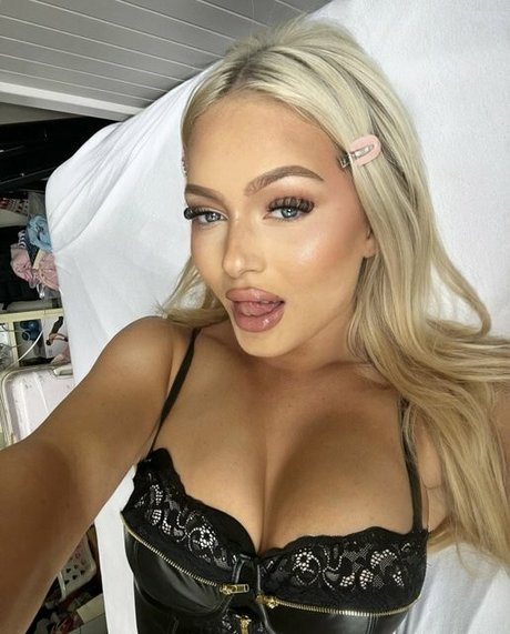 dolcedollll art pornstar image