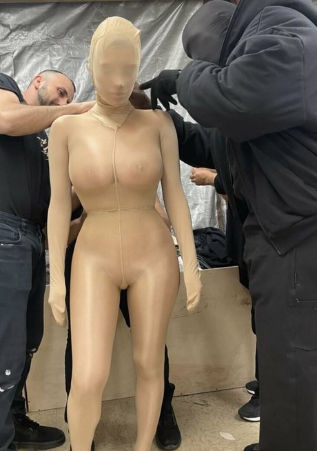 Bianca Censori pornstar sexy galleries