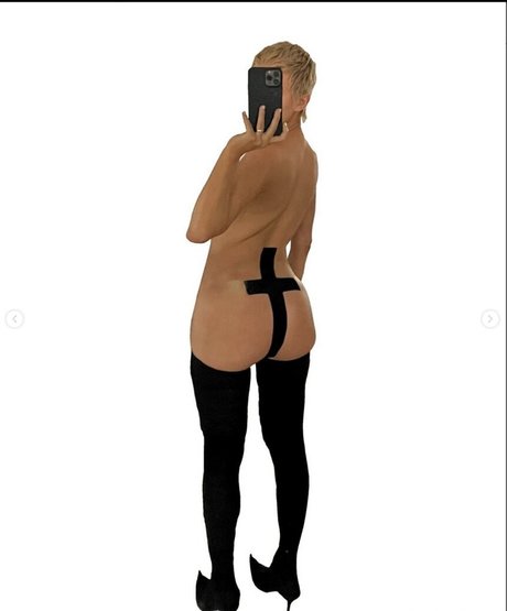 waitress onlyfans best picture