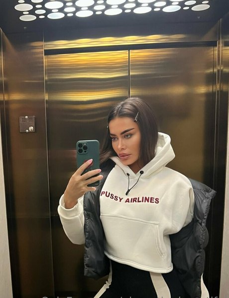 elena beautybb pretty actress img