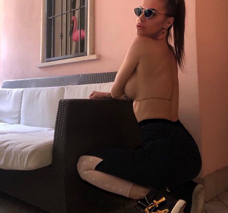 european onlyfans beautiful naked image