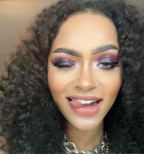 be rave hot star photo