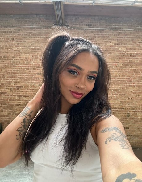 be rave free model pic