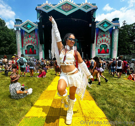 fansly onlyfans porno images