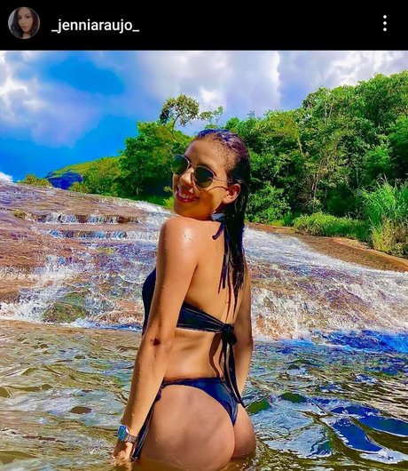 Petropolis naked star image