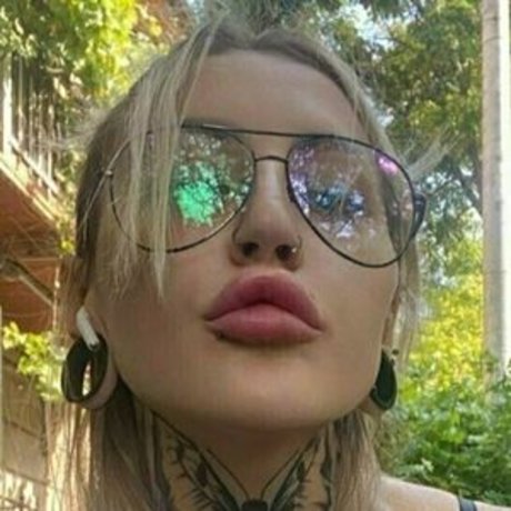 marrllaa top pornstar photo