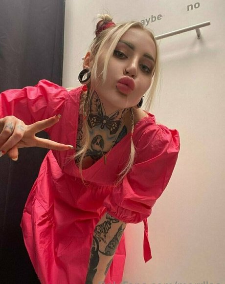 marrllaa star beautiful img