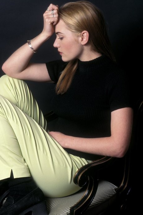 Kate Winslet star sexy img