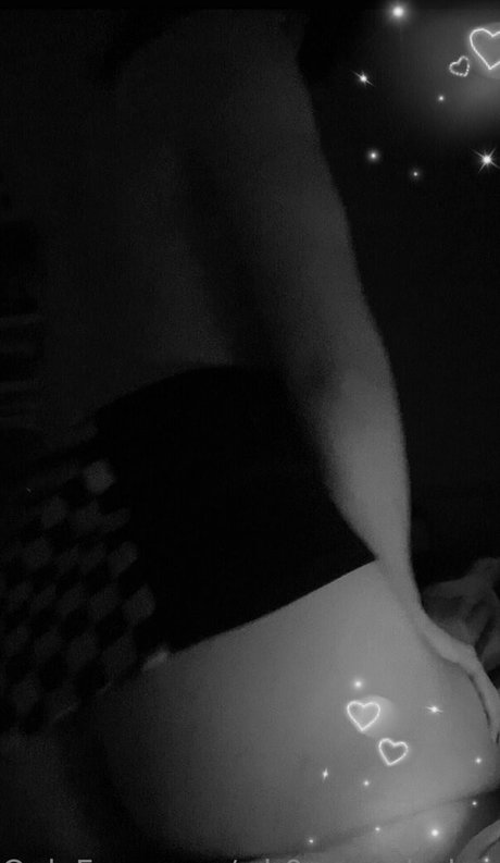 wh0resunderland star erotic image