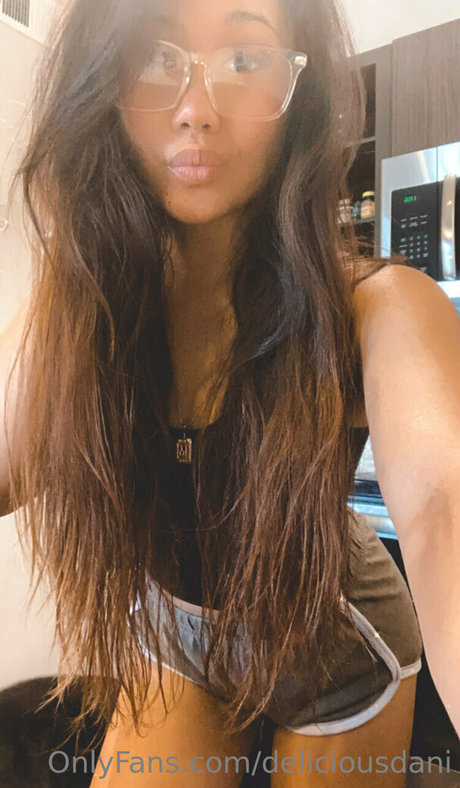 DeliciousDani pornstar perfect img