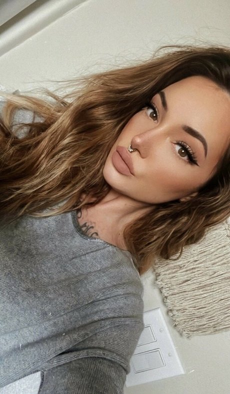 Brittany Zapata star art picture