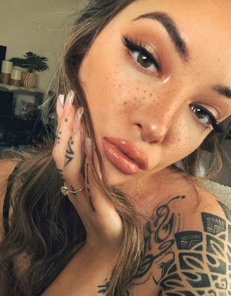 Brittany Zapata model nice archive