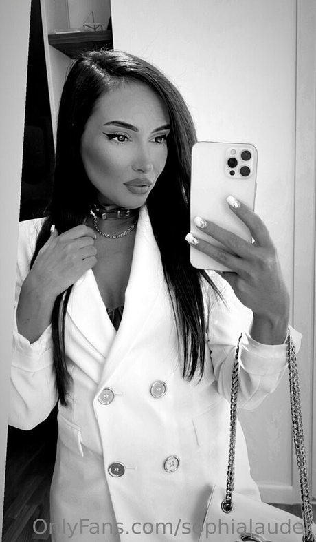 sophialauder best actress photos