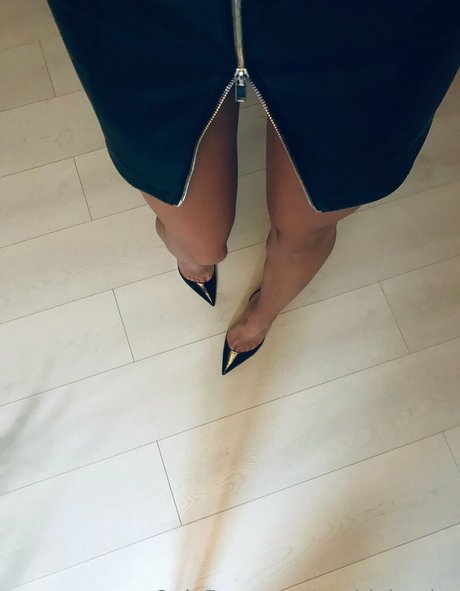 sophialauder star naked archive