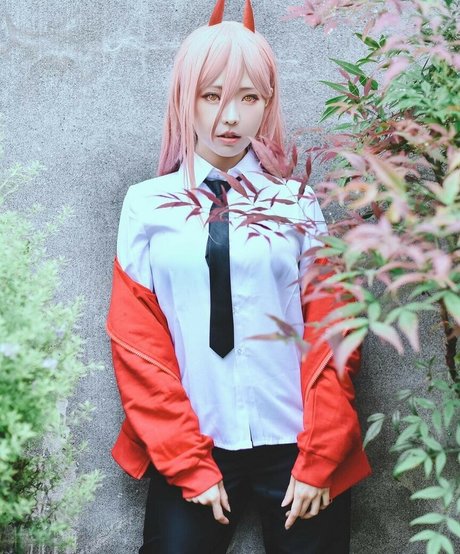 eeelyeee art star pic