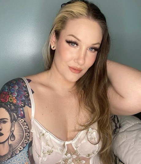 college slut onlyfans pornographic gallery