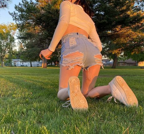 Rumi Mac naked actress photo