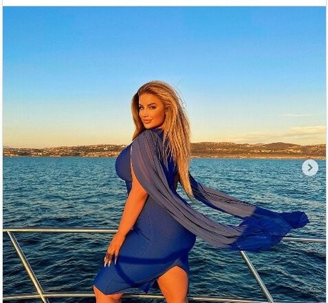 hot mature onlyfans free naked picture