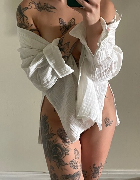 bugurl nudes pornstar archive