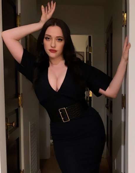 Kat Dennings model naked pic