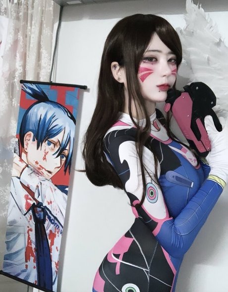 fishzombie exclusive actress picture