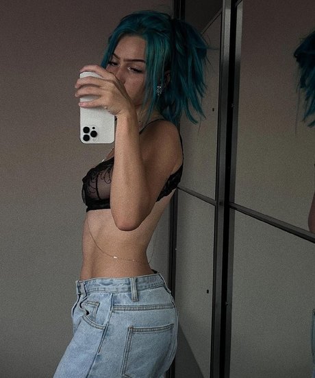 Belle Kaffer star images