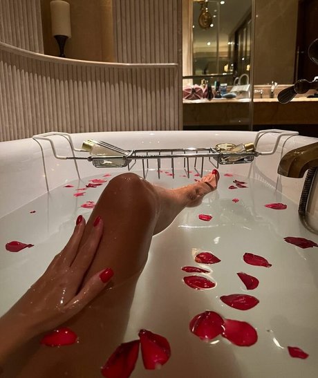 Alina Lobacheva naked pornstar galleries