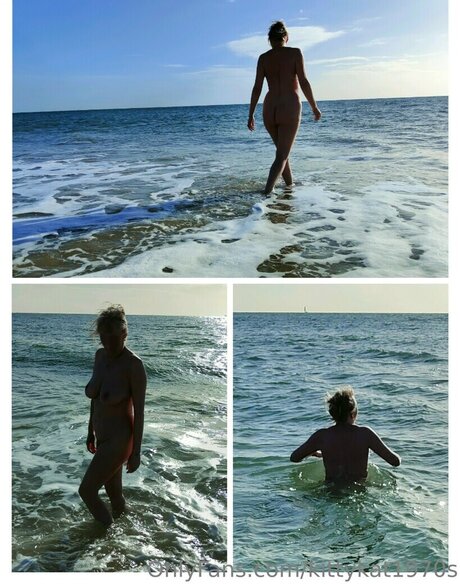 KittyKat1970s free model pics