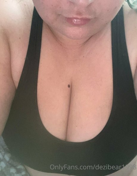 dezibear1998 pretty actress photo